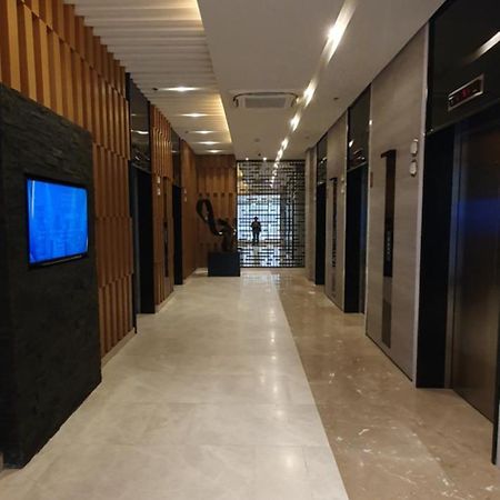C Place - Capsule A Pasay Exterior photo
